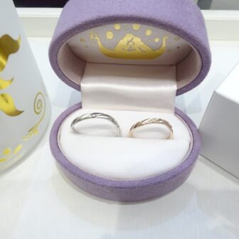 大阪府泉大津市 ネットで見ても実際に見てもカワイイ『ラプンツェル』の結婚指輪をご成約いただきました